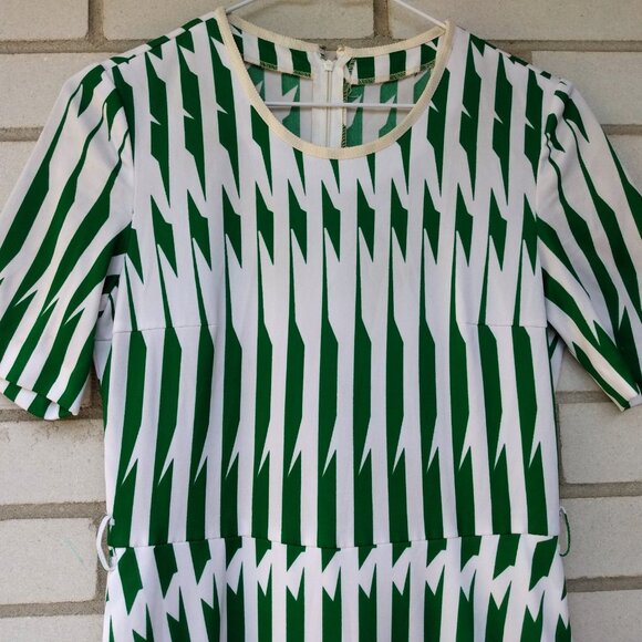 Vintage Dress Green White Vertical Geometric Stripes 32"B 27"W Retro 60s 70s - Picture 3 of 13